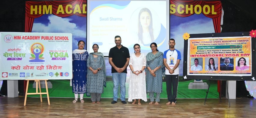 हिम अकादमी पब्लिक स्कूल विकासनगर में अंतर्राष्ट्रीय योग दिवस हर्षोल्लास से मनाया गया